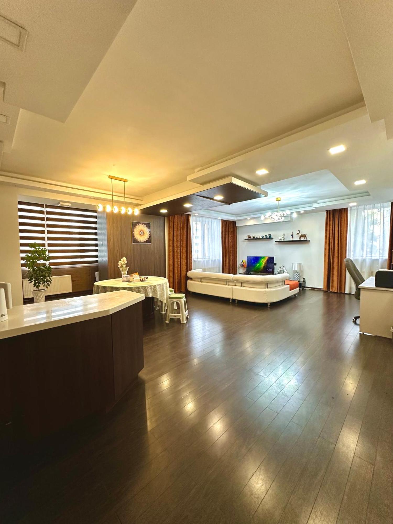 אולן בטור Suu'S Guest House מראה חיצוני תמונה